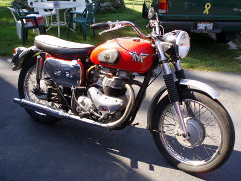 Classic British motorcycles, restored vintage collectible British motorcycles, Doug's Cycle Barn, MA, RI, CT, NH, ME, VT, NY